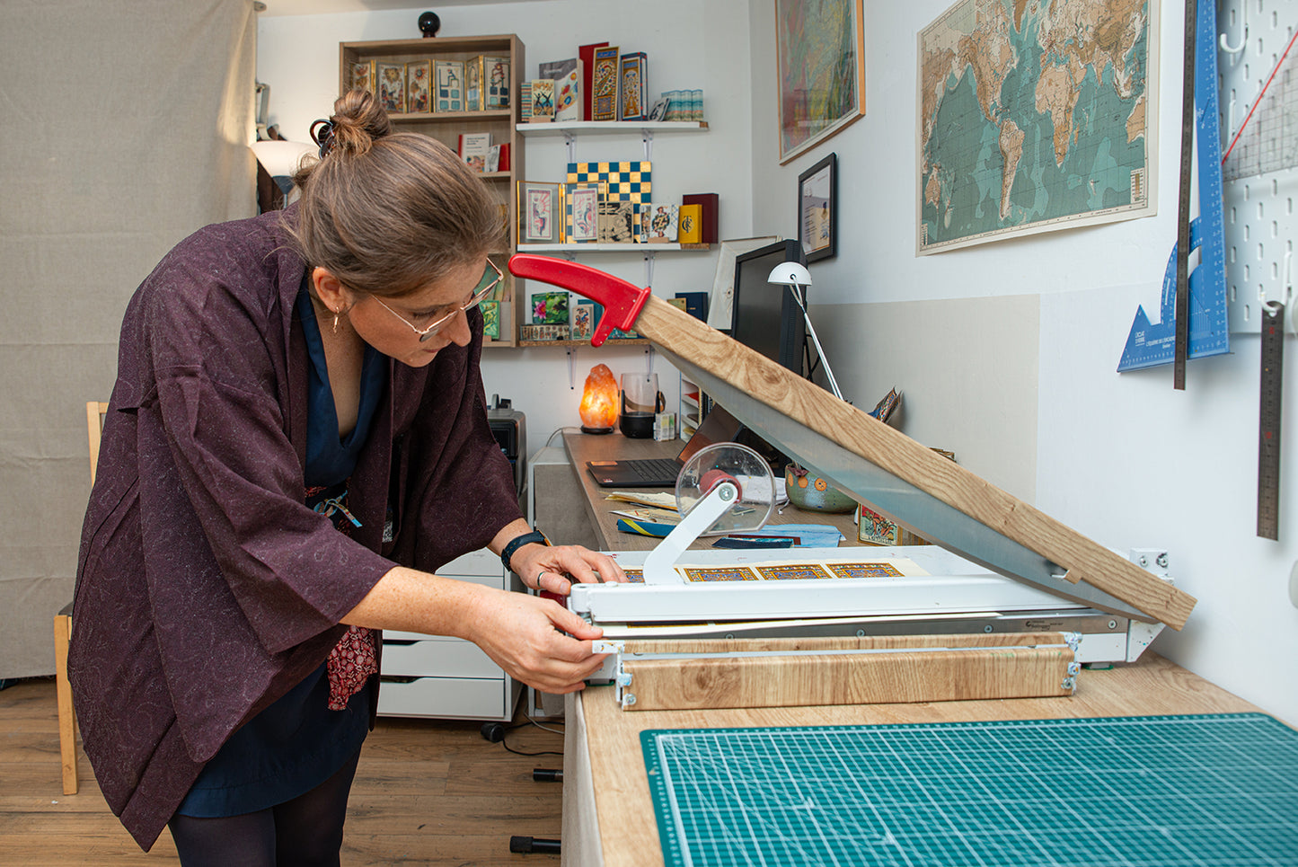 Échantillon Gratuit de Carte Artisanale de Luxe – Création de Jeu de Cartes Personnalisé